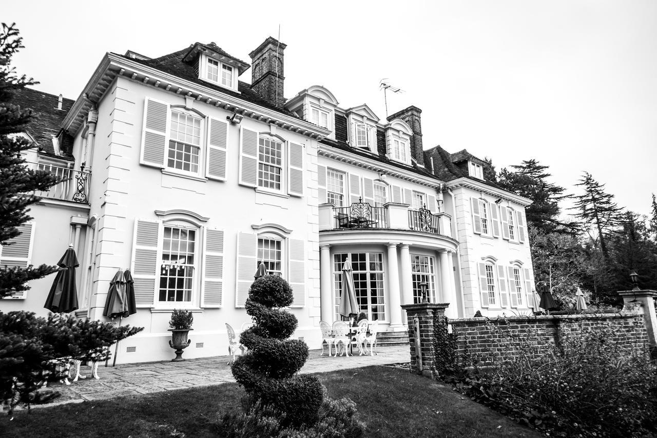 Gorse Hill Hotel Woking Exterior photo